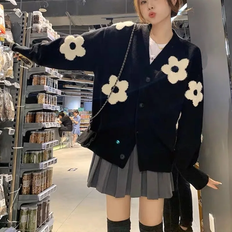 Korean Autumn New V-neck Three-dimensional Embedded Flower Lazy Flower Knitted Sweater Casual Cardigan Sweater Jacket Women