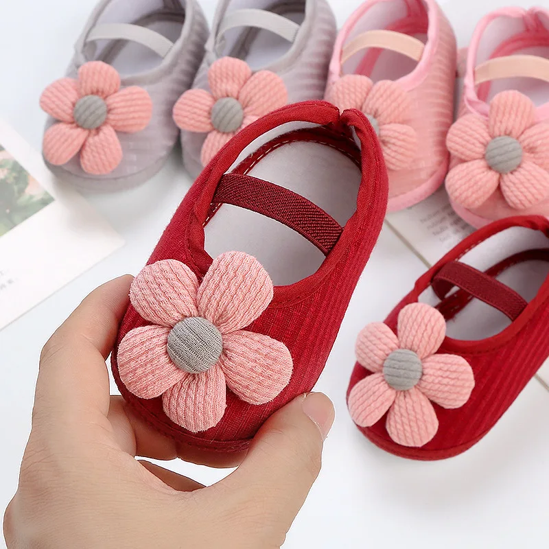 

Baby Girls Soft Sole Breathable Autumn Sandals with Sunflower Bow Design for Learning to Walk Princess Style Infant Shoes