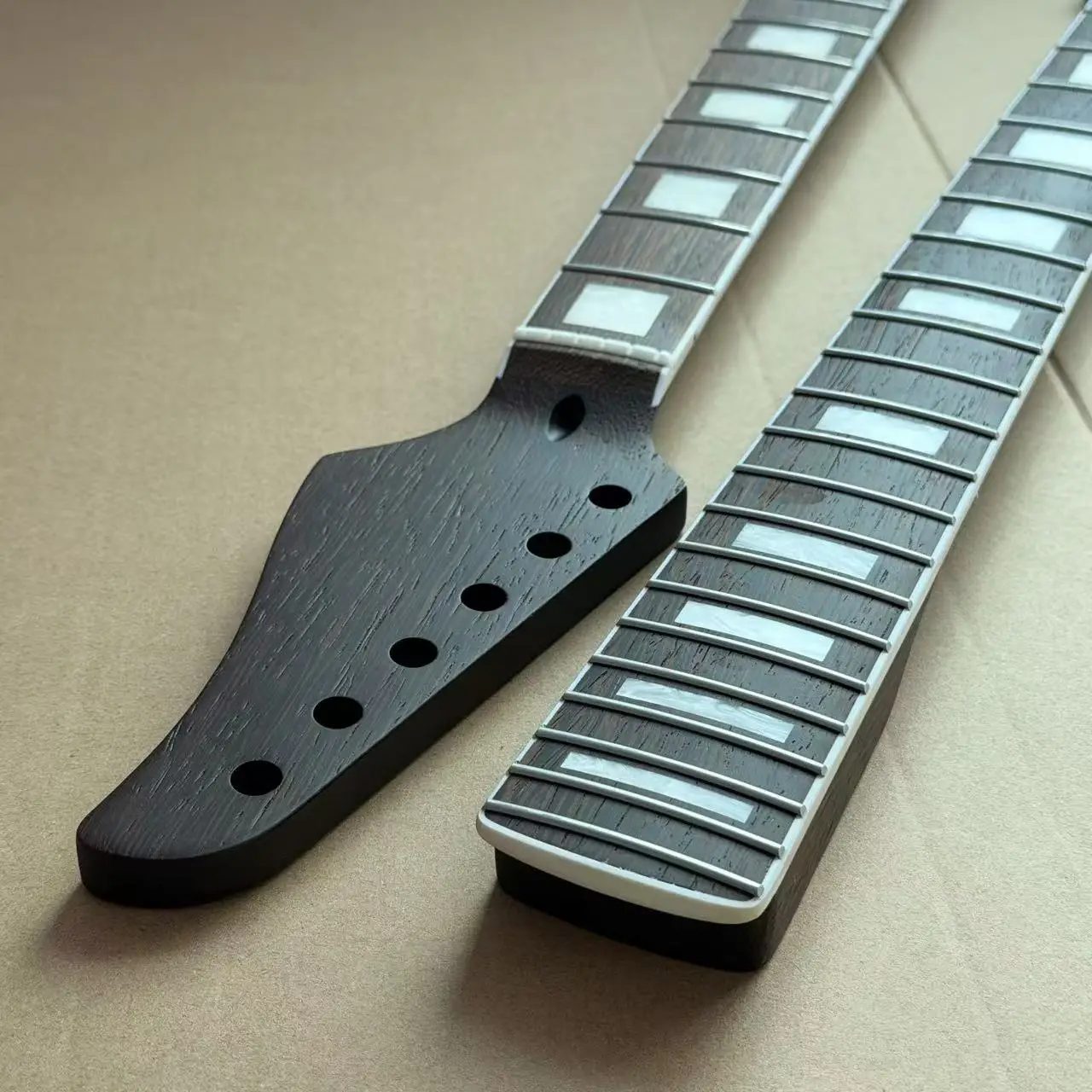 

22 ST Guitar Neck Dark Matte Wooden Neck Chicken Wings Wooden Fingerboard White Block Marking Guitar DIY Repair Replacement