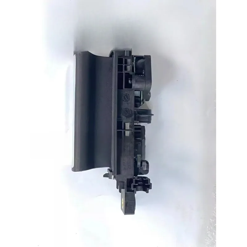 

Right Centre Door Inner Handle Mobile Door Handle for SAIC Maxus V90