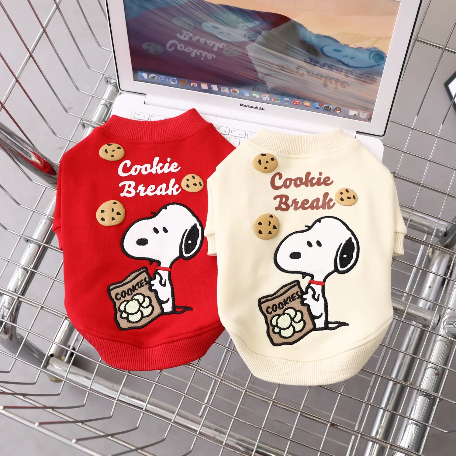 Snoopy Pet Dog Coat Clothes Autumn and Winter Warm Sweater Cartoon Pet Dog Clothes