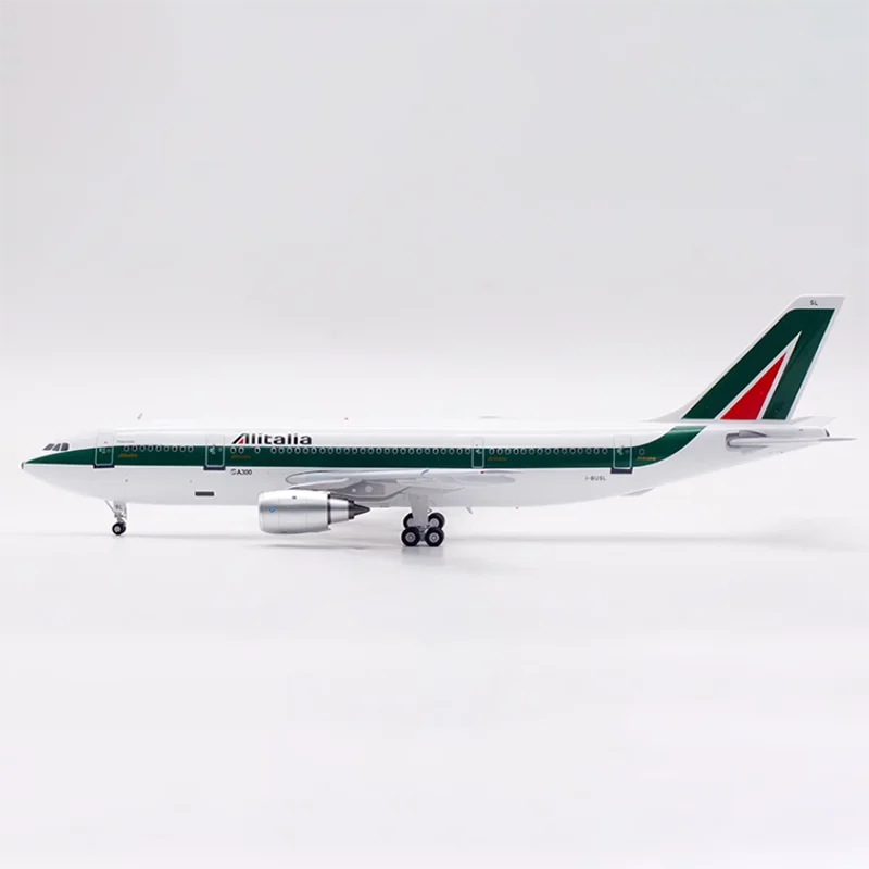 Inflight Diecast 1:200 Scale Alitalia IF30B4AZ0623 I-BUSL Aircraft Simulation Alloy Finished Souvenir Hobby Collection Toy Gift