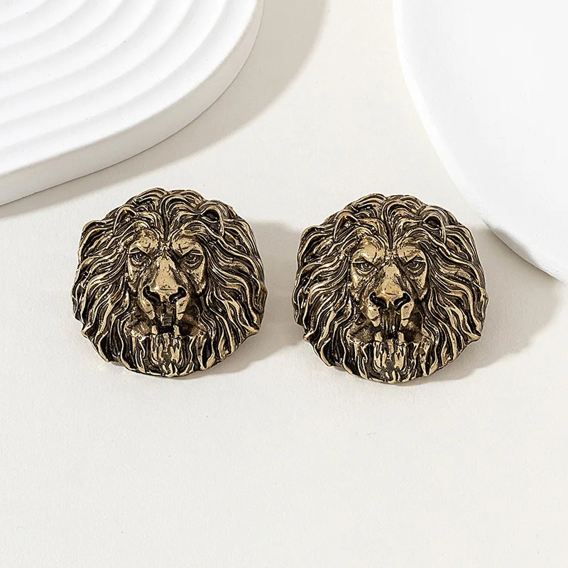 Vintage Exaggerated Lion Head Metal Ear Studs Earrings for Women Holiday Party OL Gift Fashion Jewelry Ear Accessories