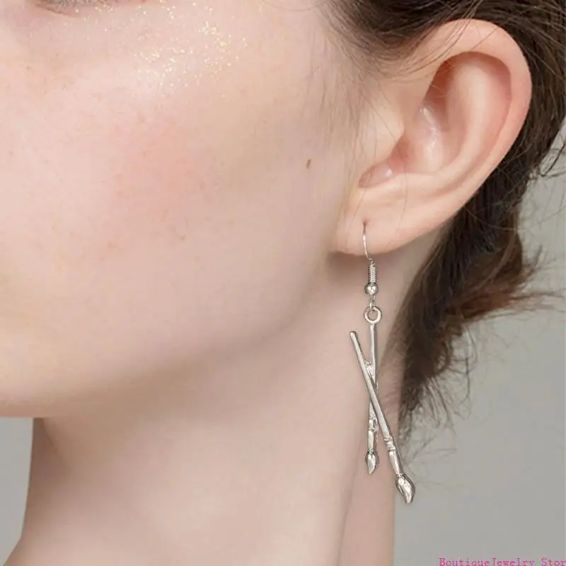 E1PE Women's Asymmetrical Art Earrings, Paintbrush and Palette Alloy French Hook Pair for Daily Outfit Styling