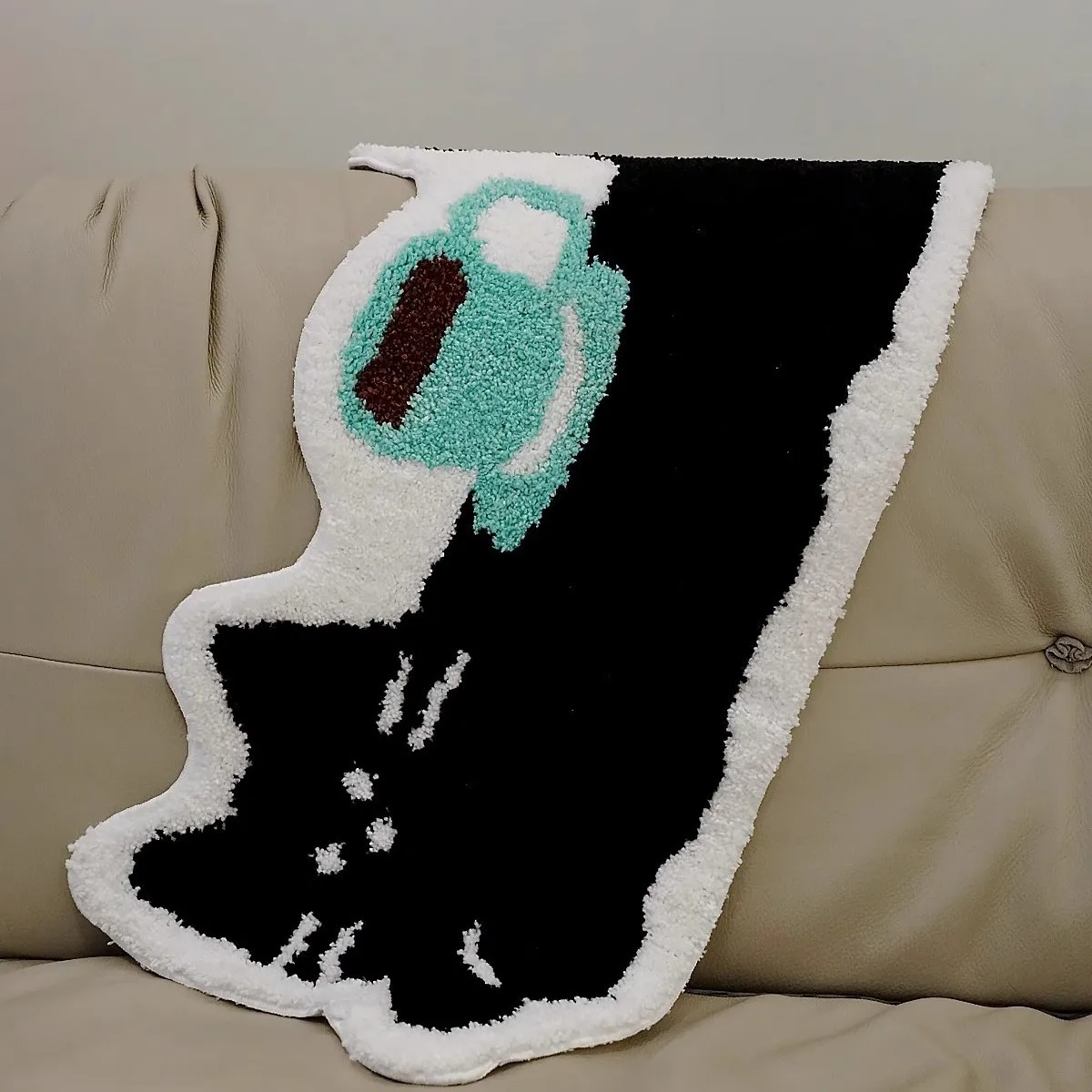 حصيرة أرضية لطيفة على شكل قطة سوداء مع تصميم فنجان القهوة سجادة ناعمة متدفقة لمنطقة أريكة السرير سجاد ماص مانع للانزلاق ممسحة