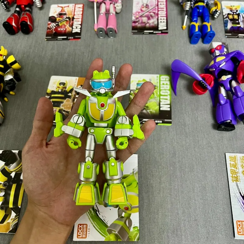In Stock Giant Kabutack Alloy Model Deformable Assembled Action Figure Collectible Display Ornament For Adult Desktop Decoration view 6
