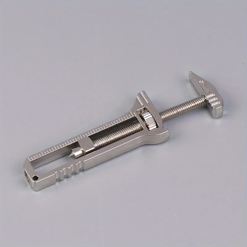 1Pcs Mini Wrench Pocket Portable Multitool Tools for Outdoor Camping Compact Titanium Alloy Bottle Opener