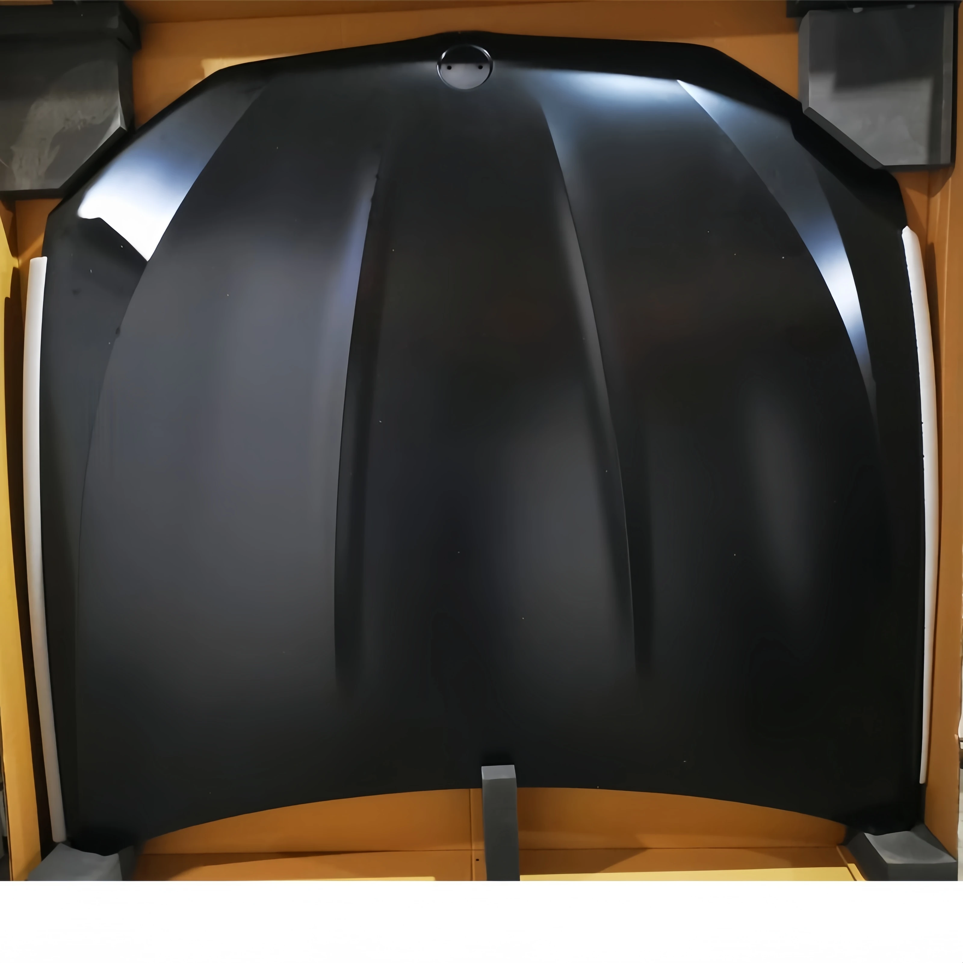 

Совершенно новая оригинальная модель автомобиля G38 525Li530Li Модифицированный капот M5 Новая 5-серия Железная алюминиевая крышка двигателя из углеродного волокна с винтом Inc