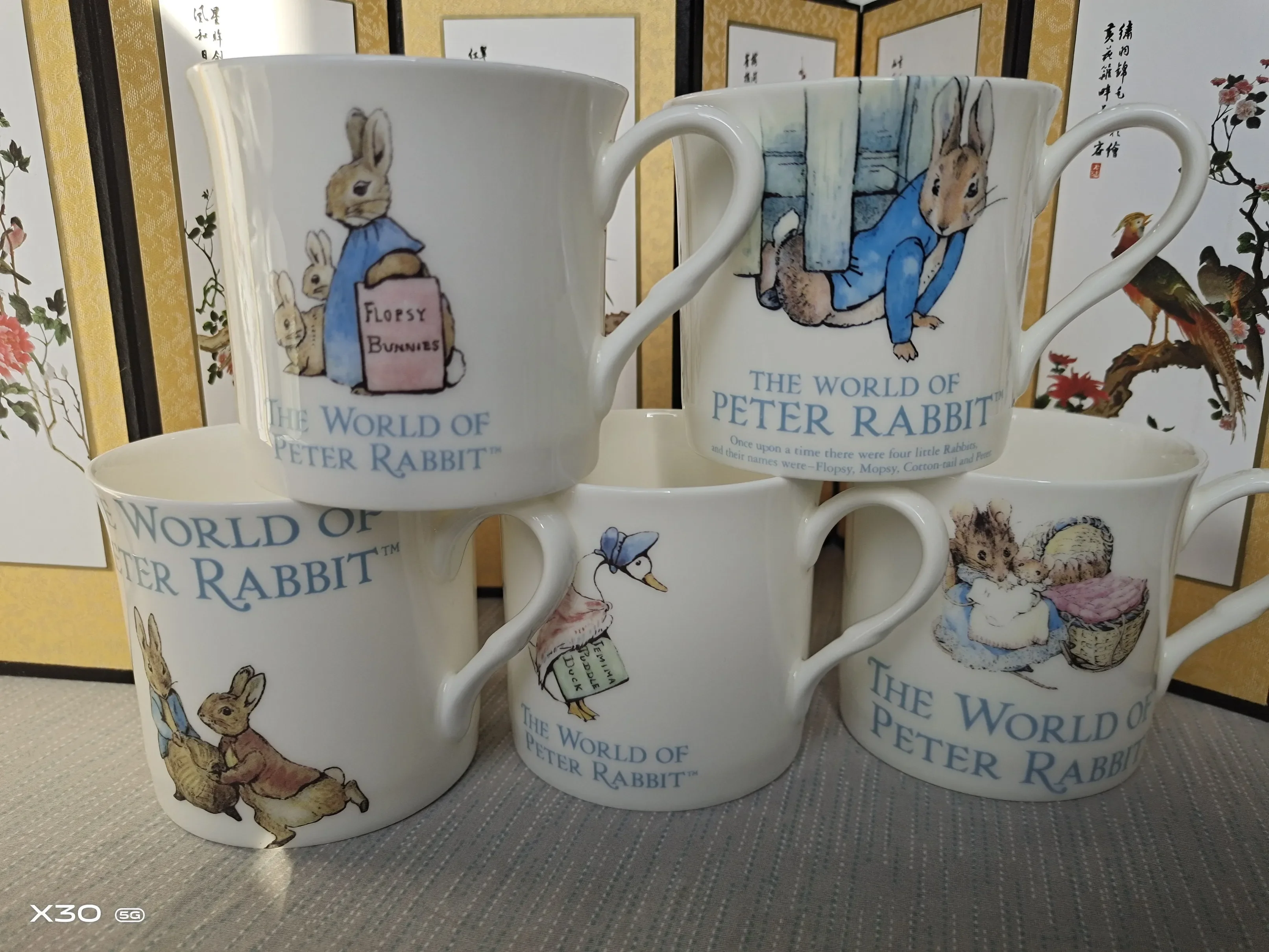 

Chinese Bone China Super Cute Rabbit Bone China Mug, Children's Milk Cup, Tea Cup, Coffee Cup, Microwaveable