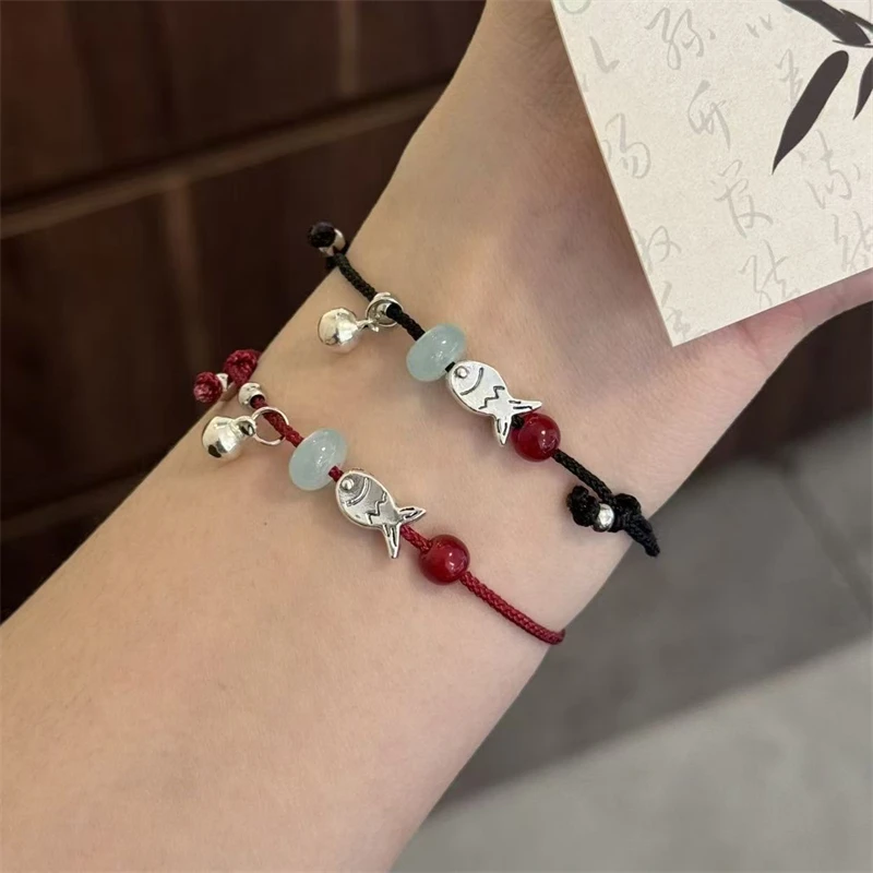 Glücksbringer Kleine Silberfarbene Fisch-Armbänder für Damen und Herren Handgefertigte Transportperlen Paar-Armbänder Amulett-Schmuck Geschenk – Detail 1