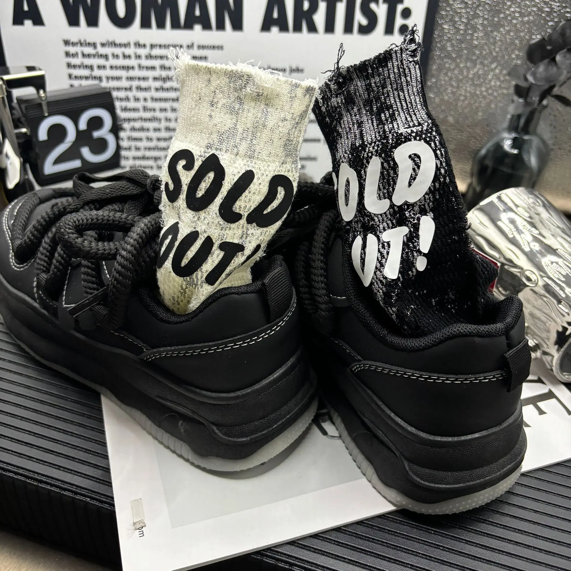 

2PC Personalized trendy socks 2025 New arrival painted letter spray painted graffiti hole beggar socks knee socks socks