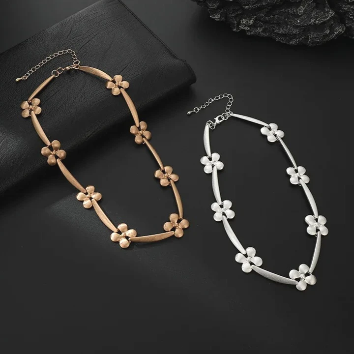 

Kaseakia Chunky Big Large Statement Flower Metal Alloy Pendant Choker Necklace for Women