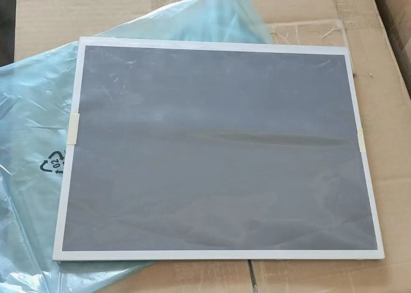 Brand new genuine 12.1-inch G121X1-L04 LCD display