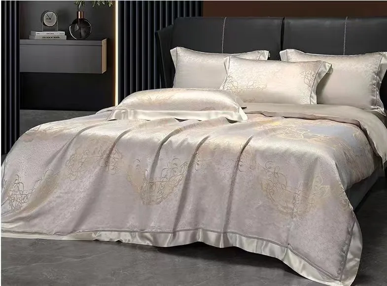 Silk four-piece set mulberry silk bedding double-sided silk naked sleeping sheets quilt cover printing