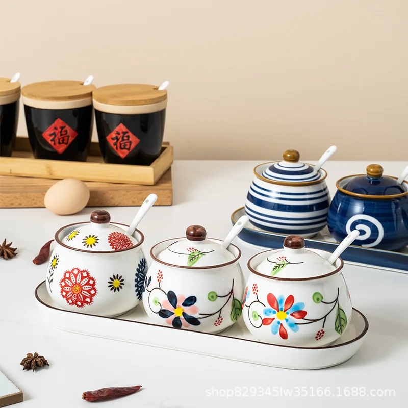 

Dustproof and Moisture Proof Ceramic Seasoning Filling with Lid Household Large Capacity Hand Painted Seasoning Bottle