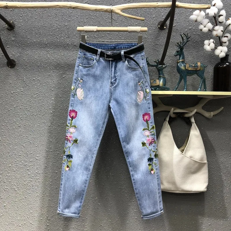 Jeans Women 2022 New Autumn Embroidered Jeans Fashion Loose High Waist Casual Female Harem Pants Lady Ankle-Length Jeans Pants