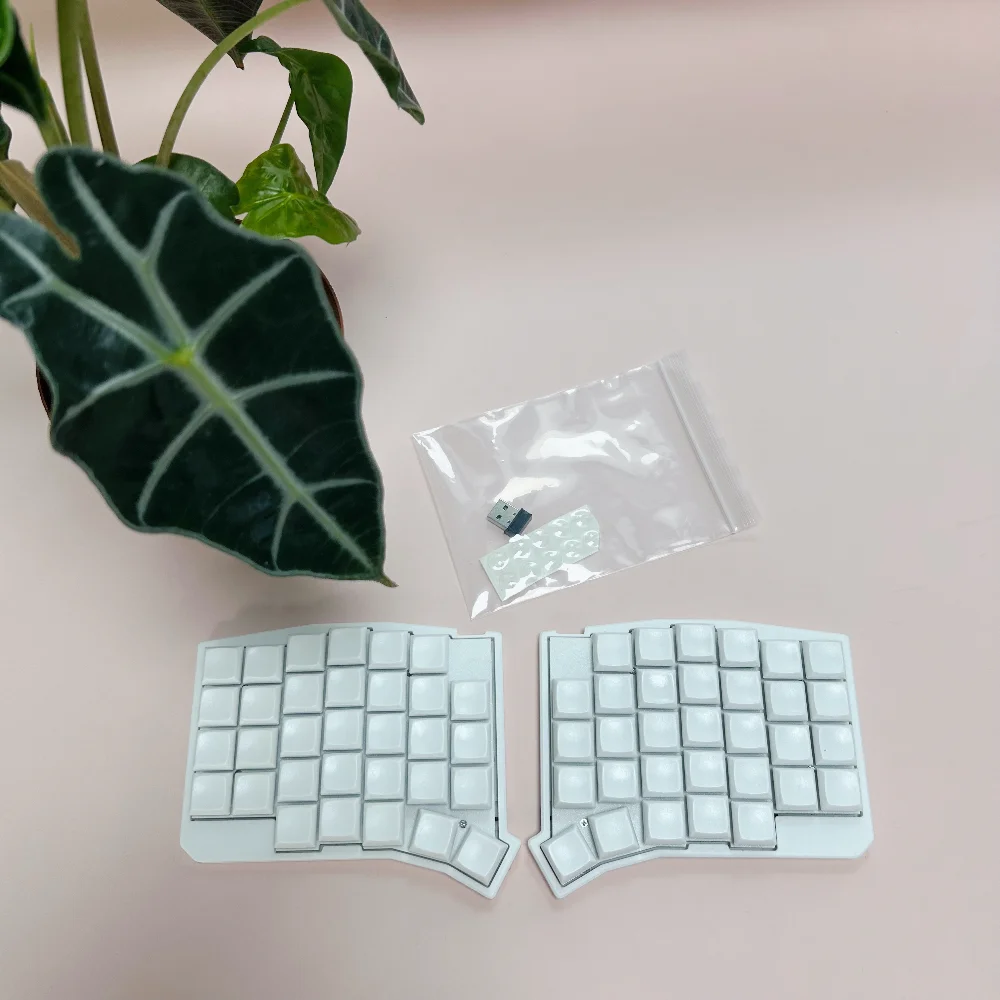 Sofle Wireless Split Keyboard Low Profile Hot Swap Kit Compatible Choc V1 1350/ V2 1353 Switch ZMK Bluetooth Separate Keyboard