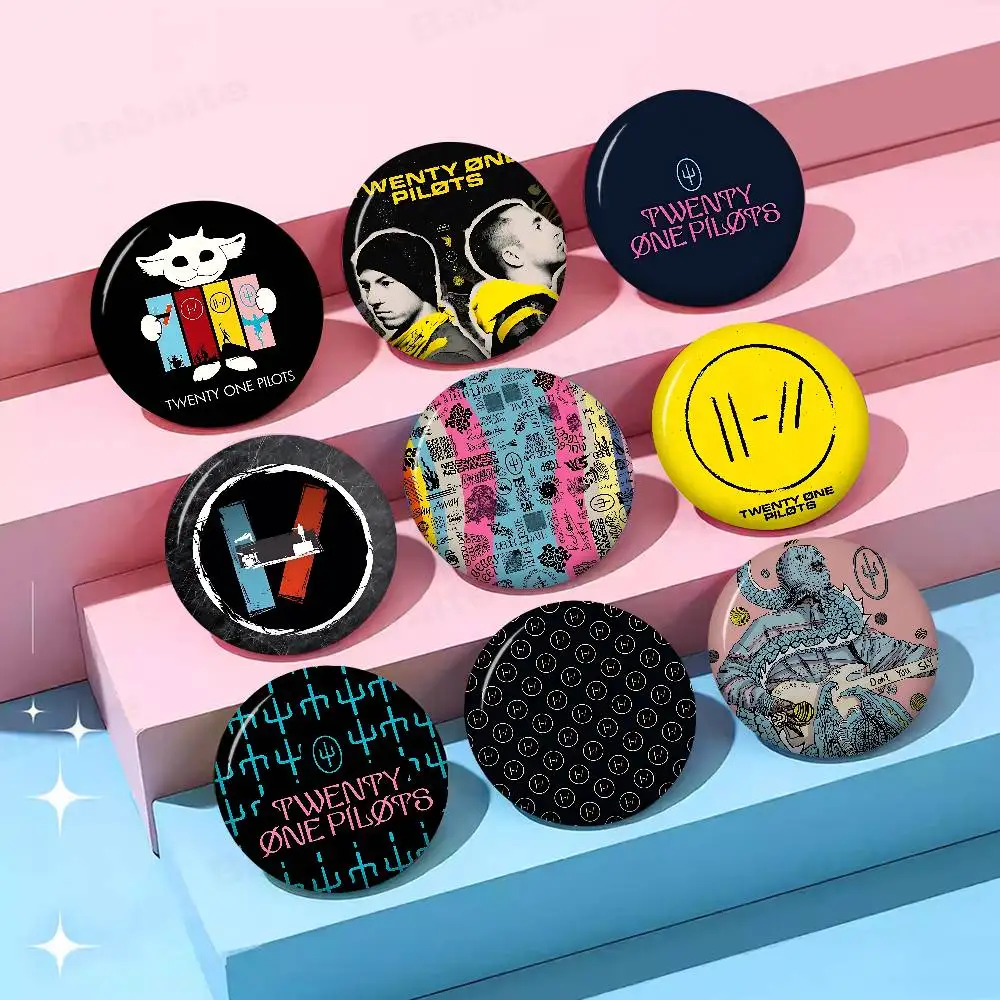 Popular T-Twenty One Pilot Tinplate Soft Button Pin Brooch Metal Badge Custom Jewelry Accessories Hat Bag Lapel