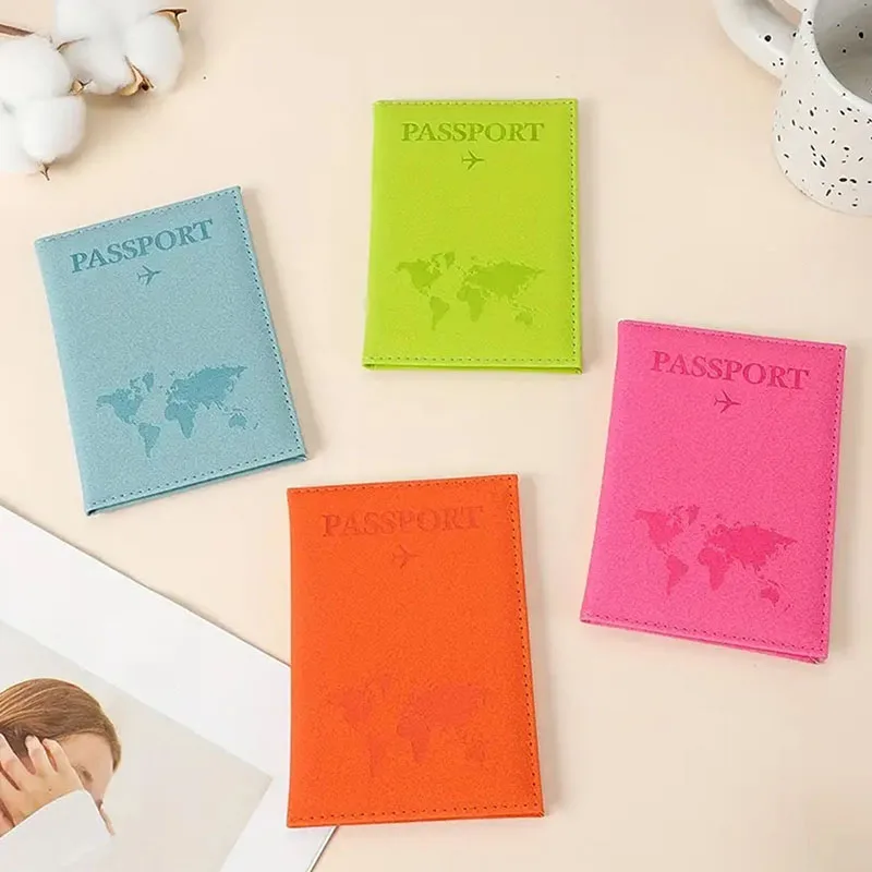 1PC Fashion New PU Women Passport Holder Couple Models Girls Travel Passport Cover Unisex Card Case Man Card Holder Wallet