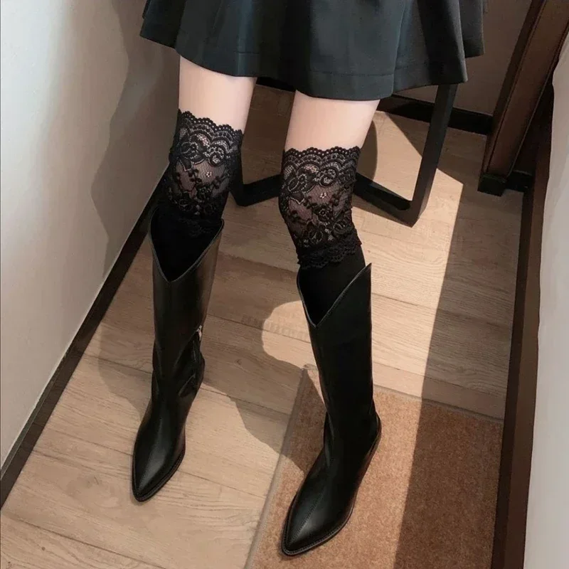 الجوارب امرأة الخريف/الشتاء بلون الفخذ العليا الدانتيل لطيف لوليتا جوارب سميكة الدافئة أسود أبيض طويل الساق الجوارب للنساء