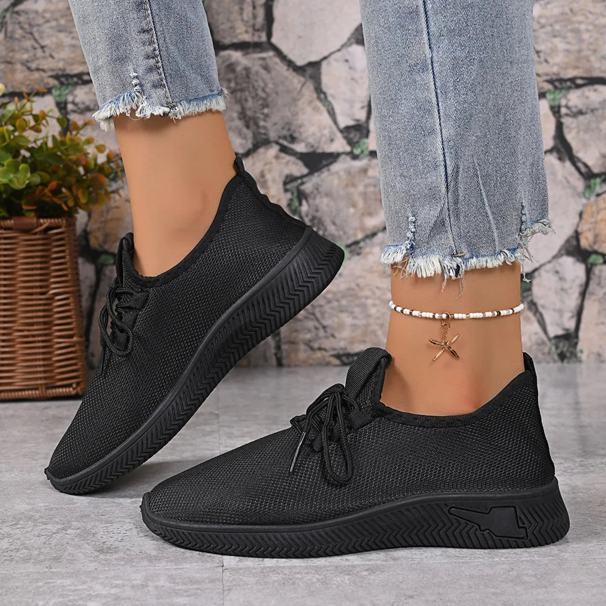 Fashionable/Comfortable Thick Soled Casual Women's Shoes Spring and Autumn Solid Color Breathable Round Toe Sports Shoes