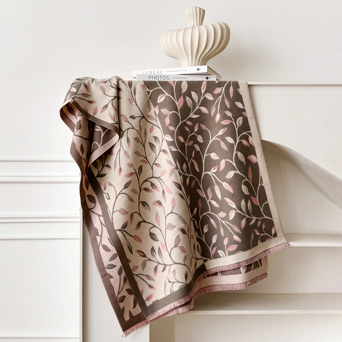 Brand Fashion Damen-Winterschal aus Kaschmir – Vintage-Ölgemälde mit Blattmuster, Quasten-Pashmina, dicker Wickel- und Echarpe-Poncho – Detail 18