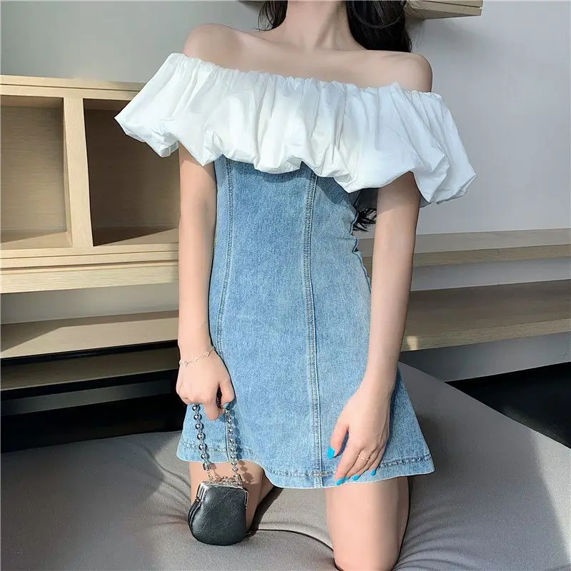 

2023 New Summer Wear One Line Neck Off Shoulder Slim Spliced Denim Dress Women's Waist Wrapped Slim A-Dress