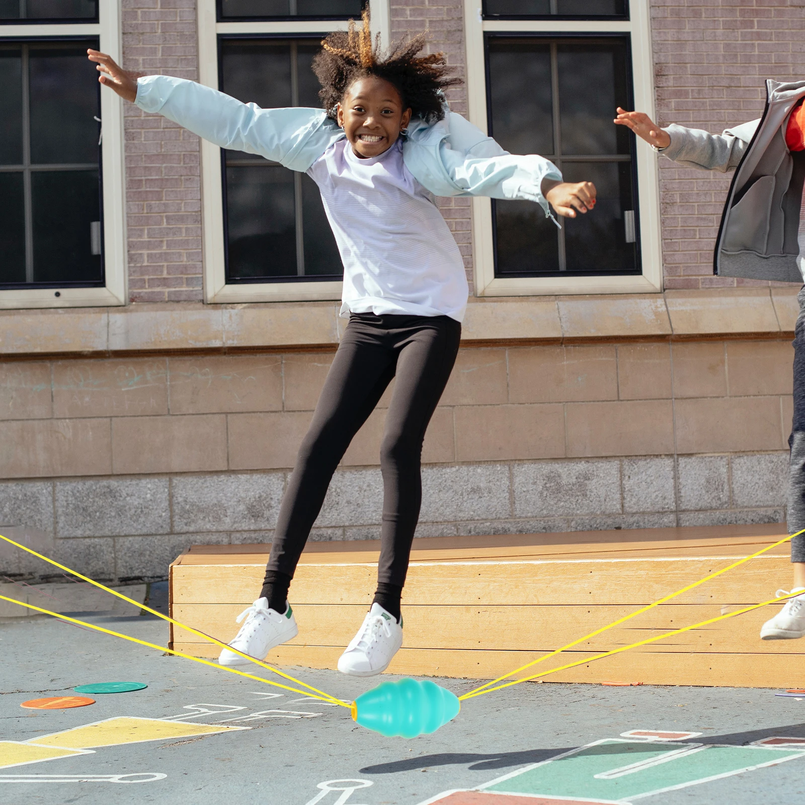 

2Pcs Double Balls Lightweight Hand Pulling Game for Kids Outdoor Fun Parent Child Activity Exercising Ball