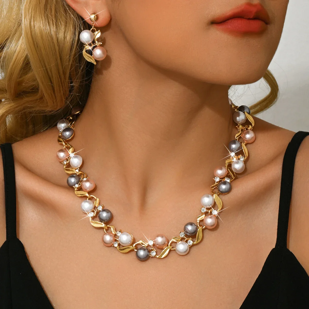 Elegante conjunto de brincos de colar de pérolas falsas para mulheres, perfeito para festas, casamentos, feriados, estilo casual, kit de joias de liga de zinco