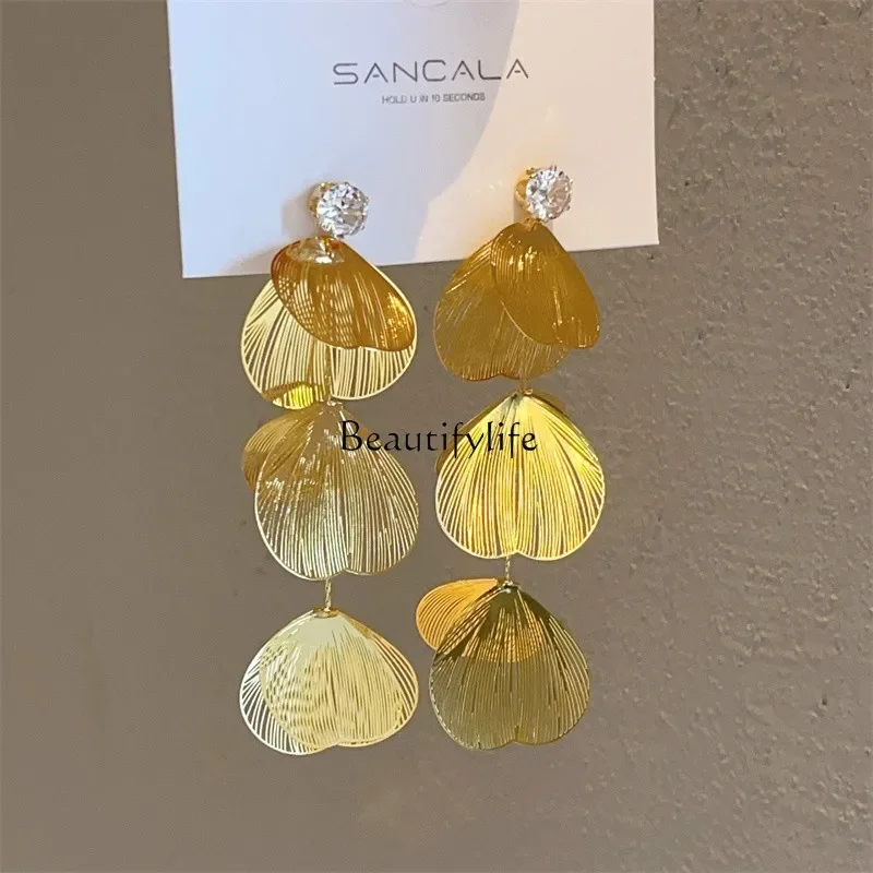 Metal ginkgo biloba fringed earrings European and American exaggerated long niche high-end earrings