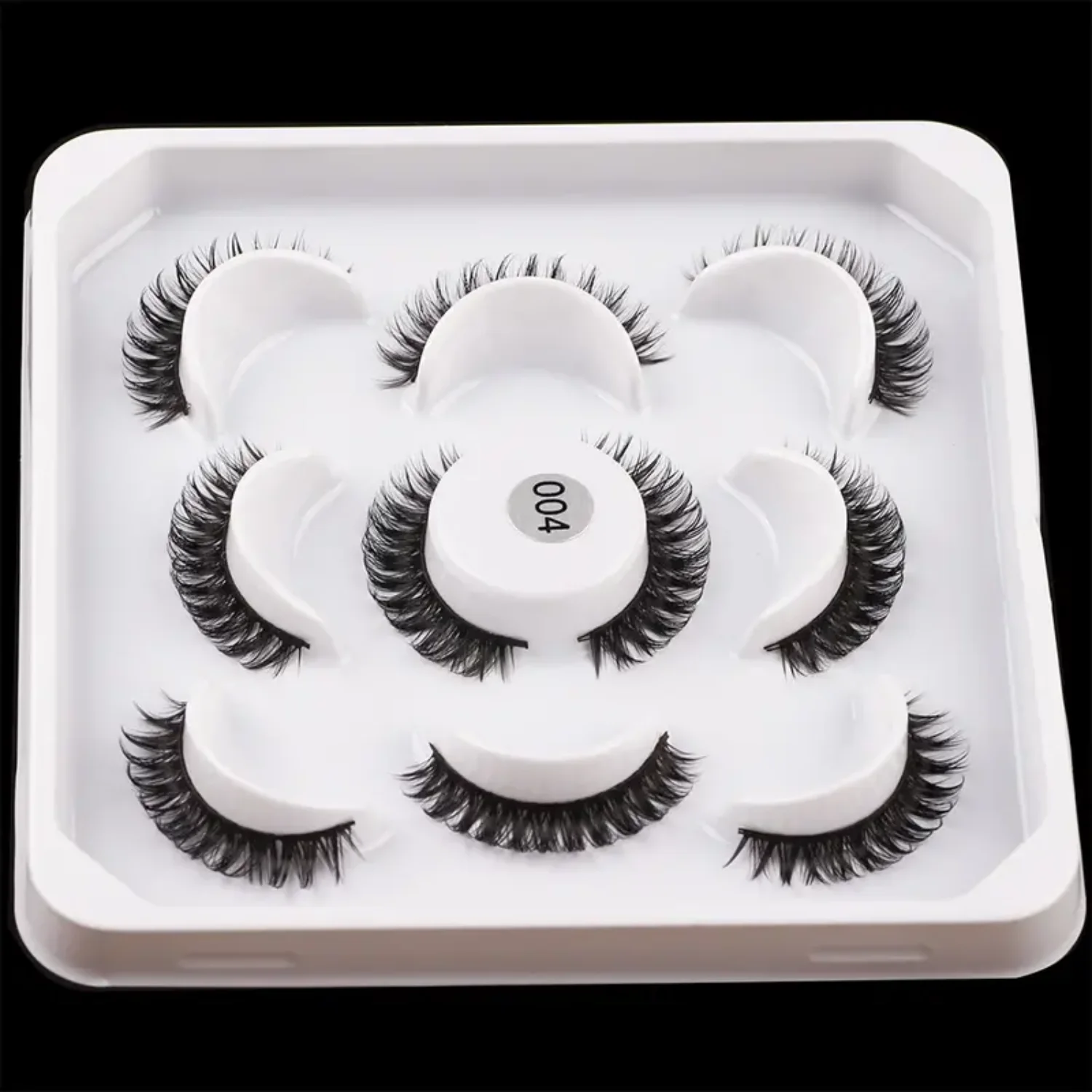 5 Pairs of luxurious D Volume Mink Lashes - Fluffy, Curved, Thick, and Large Cross Eyelashes for a Dramatic Look