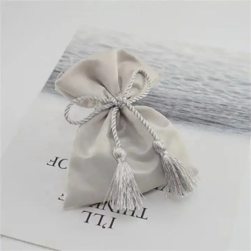 custom.Chuanghua  Fringe  Rope Velvet Bag Jewelry   Bag Velvet  Wedding  Candy  Bag