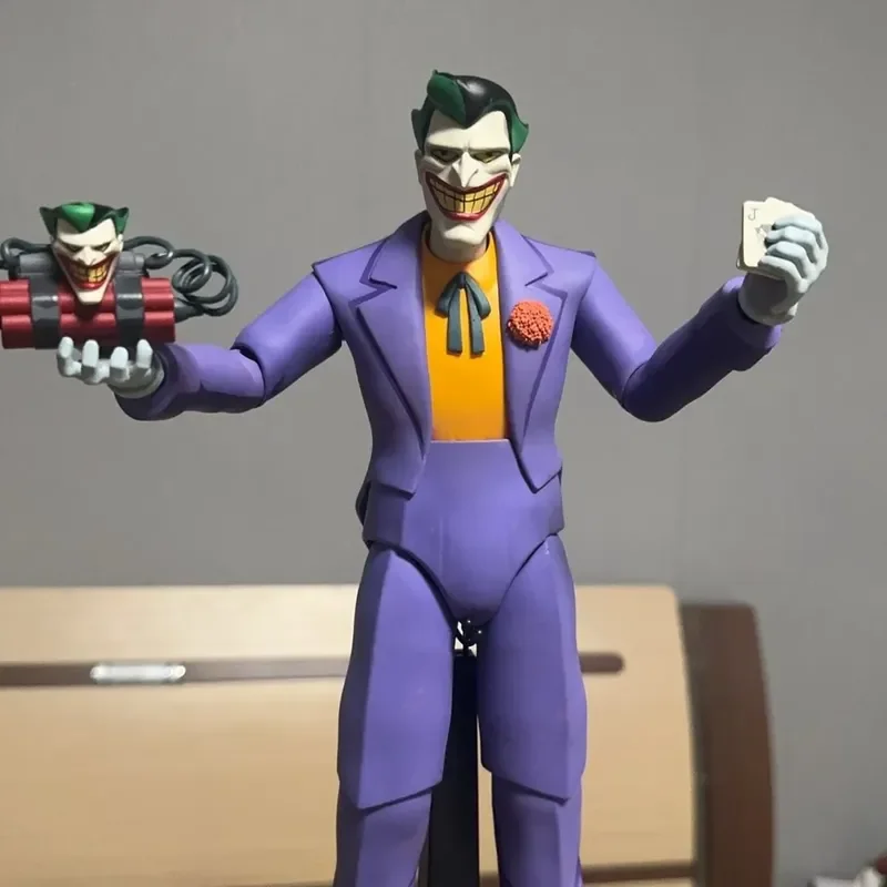 

1/6 12 Inches Original Batman:The Brave And The Bold Joker Limited Edition Action Figures Desktop Decoration Model Doll Toy Gift