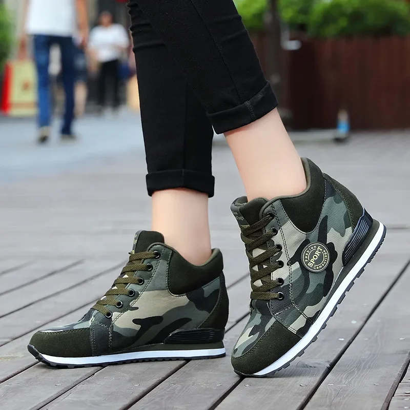 Women's Shoes Sneakers 2024 Autumn Couple Running Student Casual Shoes Outdoor Thick Soled Internally Raised Lace Up Women Shoes