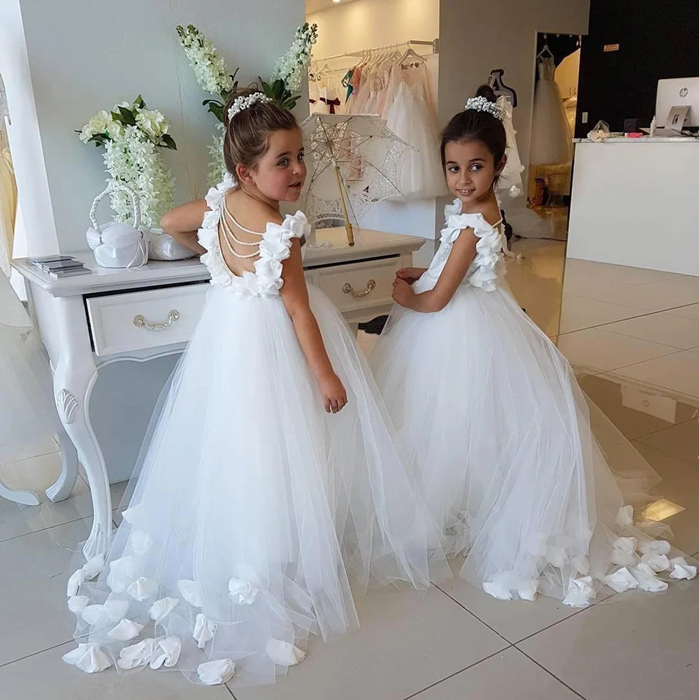 

Pretty Flower Girls Dresses For Weddings Scoop Ruffles Lace Tulle Pearls Backless Princess Children Wedding Birthday Party Dress