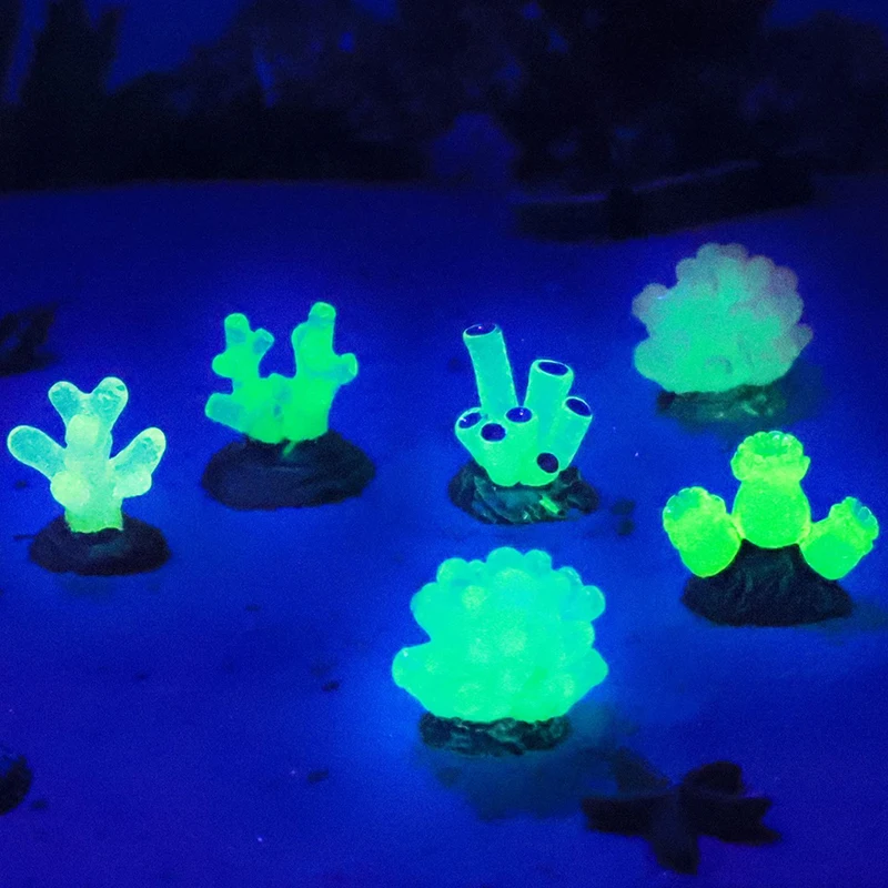 Mini Night Glow Resin Fish Tank accessori Cute Colorful Aquarium Plants Decoration Resin Reef Rock ornamento di corallo artificiale