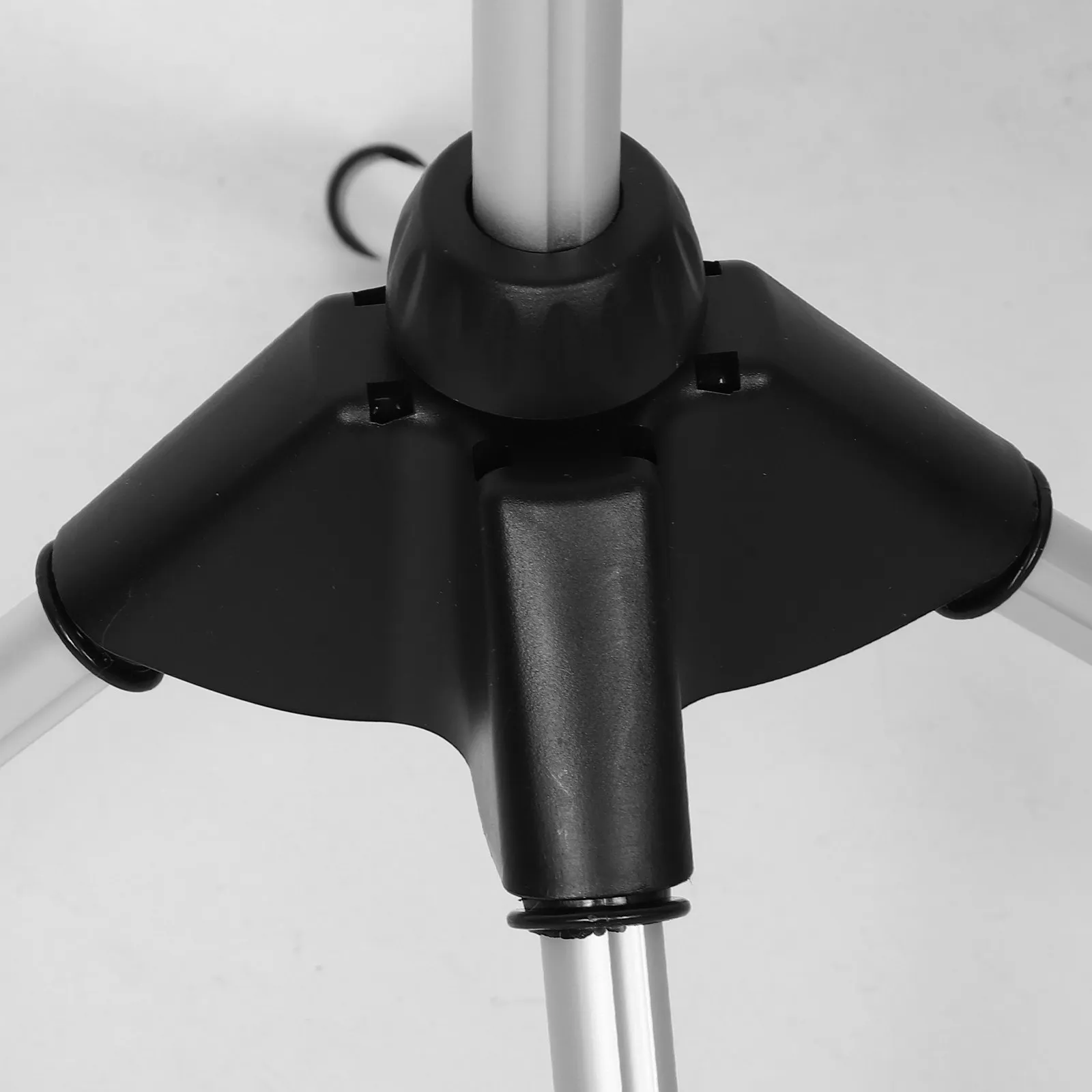 Folding Aluminum Alloy Clothes Drying Rack Telescopic Standing Steamer Stand for Garments Steam Ironing Laundry Room Portable