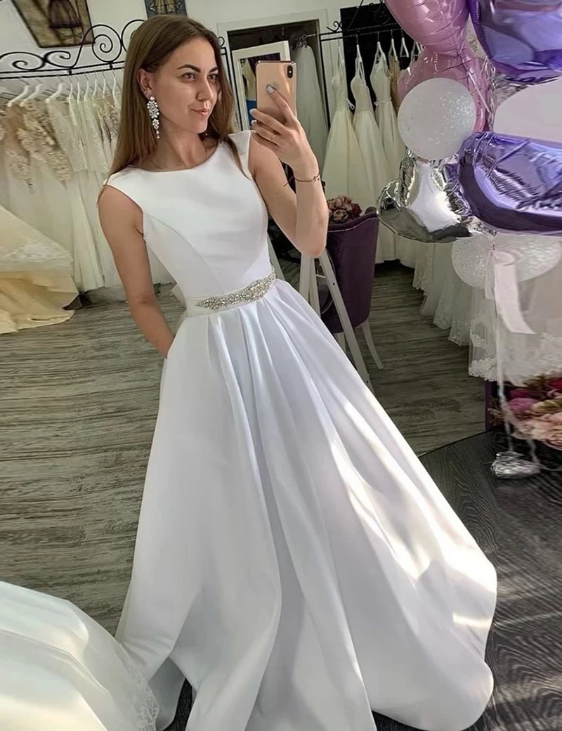 

Simple Satin Crystal Belt Wedding Dresses Vestido De Noiva Sash Floor-Length New Arrival Comfortable Formal Party Gown Plus Size