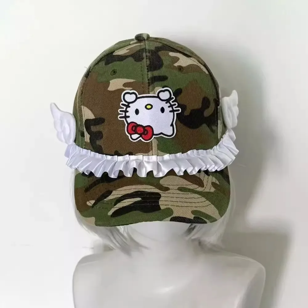 قبعة بيسبول Miniso لطيفة KT على شكل جناح من الدانتيل للصيف بحافة مسطحة كاجوال متعددة الاستخدامات تظهر وجهًا قبعة صغيرة للحماية من الشمس