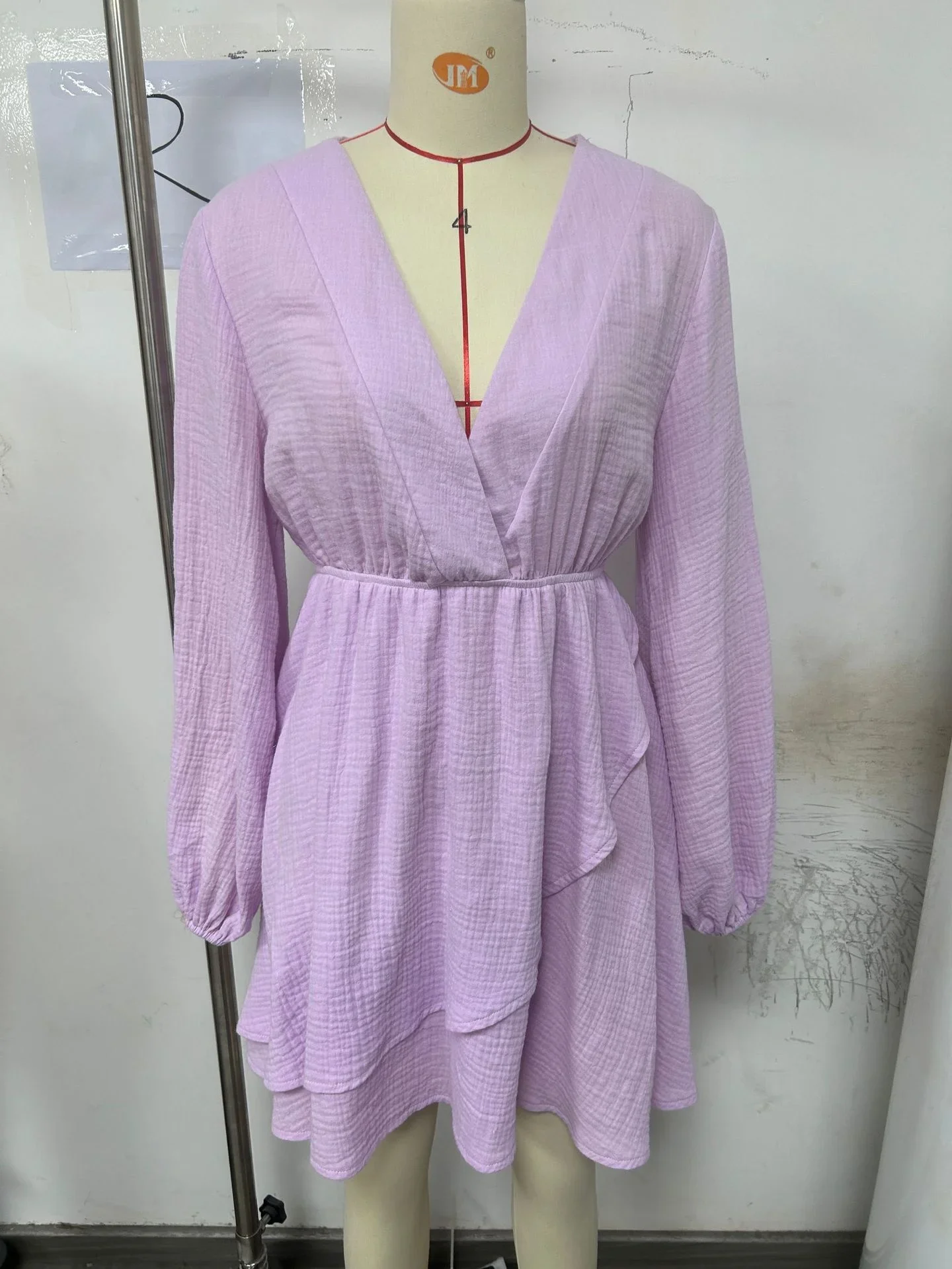 Lantern Sleeve V feminino Mini vestido, irregular, em camadas babados, vestido de praia, vestido de escritório feminino, outono, 2022