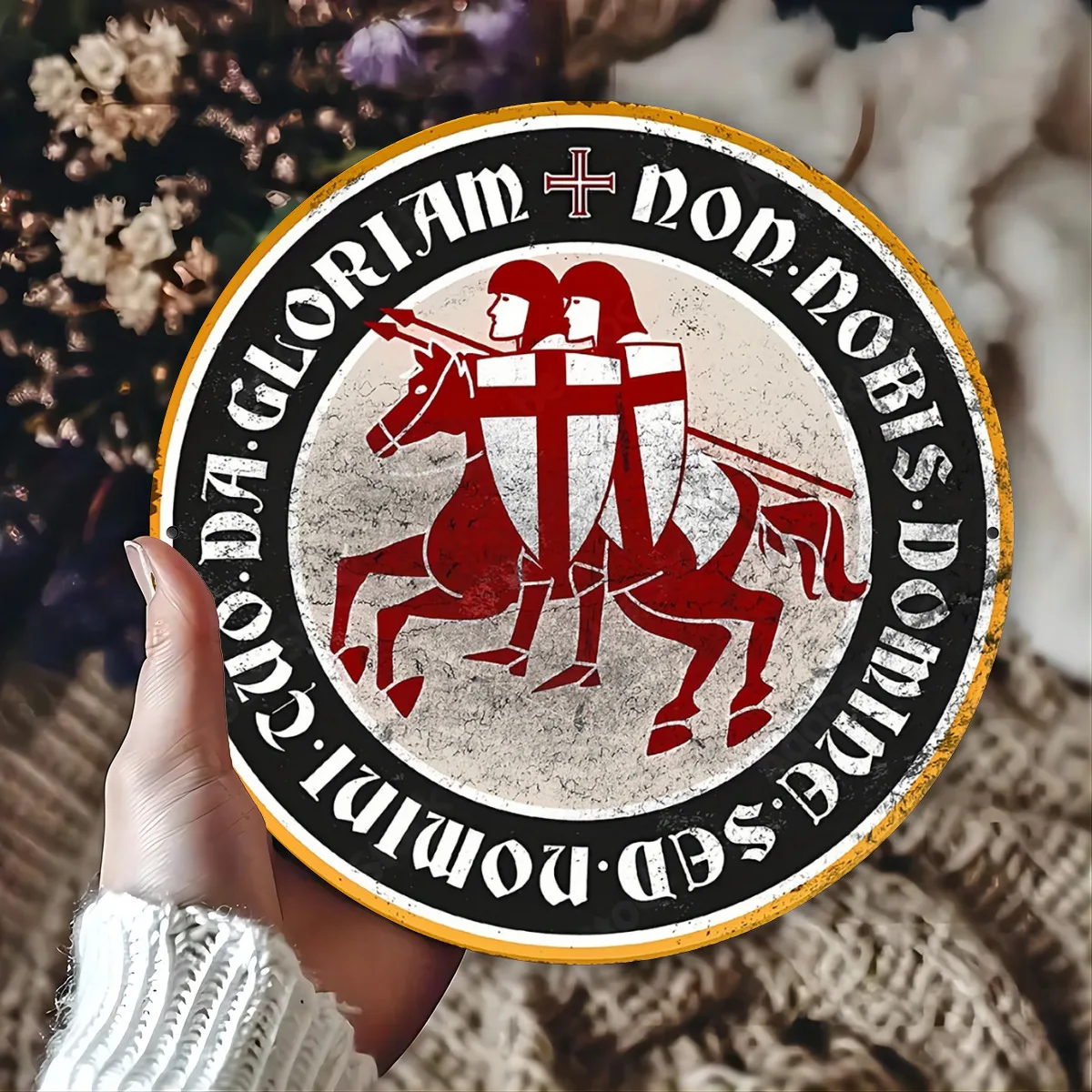 2D Round Metal Sign, Vintage Templar Knight Aluminum Wall Art, Indoor & Outdoor Decor for Home, Cafe, Garage, Garden, Durable