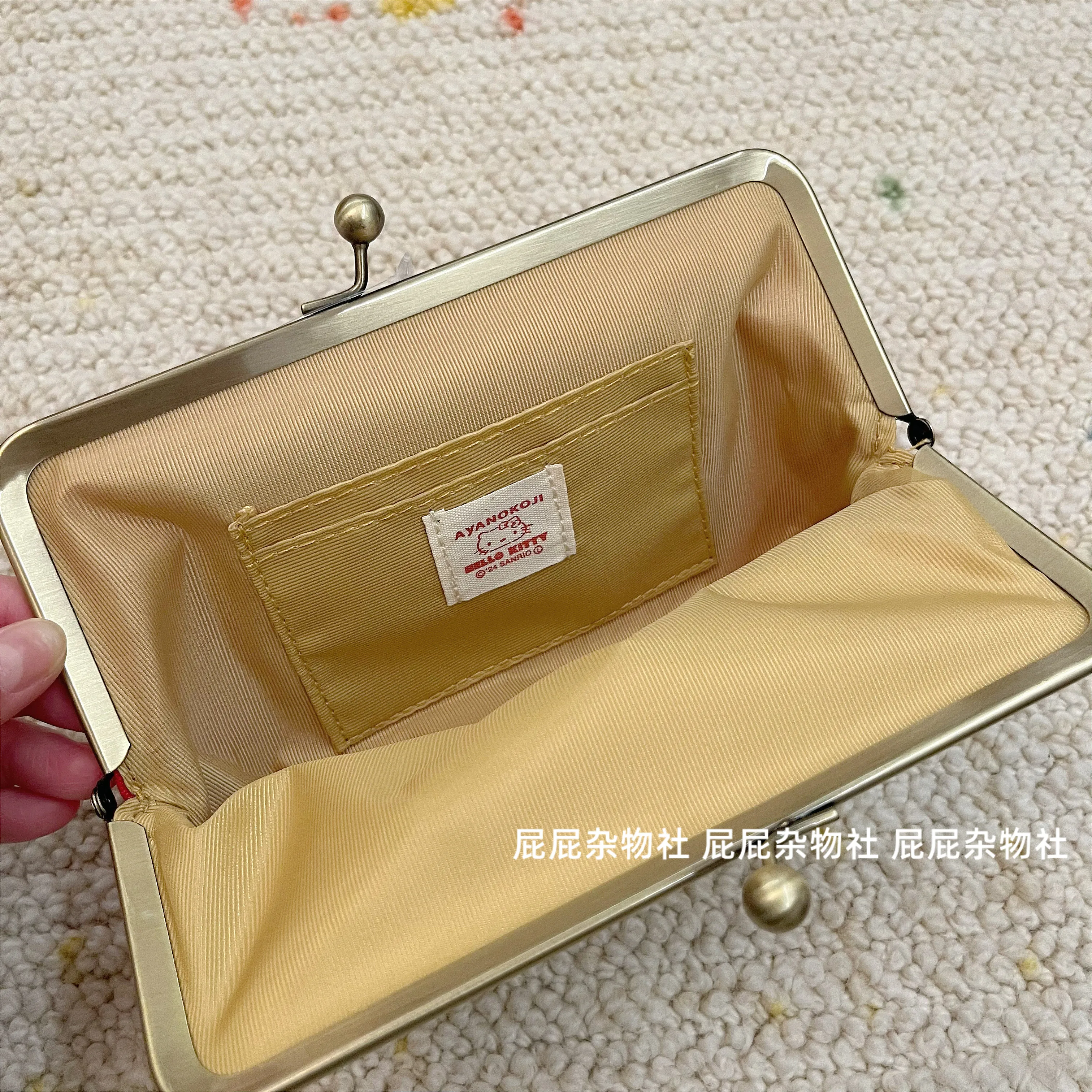 Hellokitty Japanese Style Limited Edition Canvas Kiss-Lock Bag Cute Cartoon Cosmetic Passport Card Holder For Girls - view 3