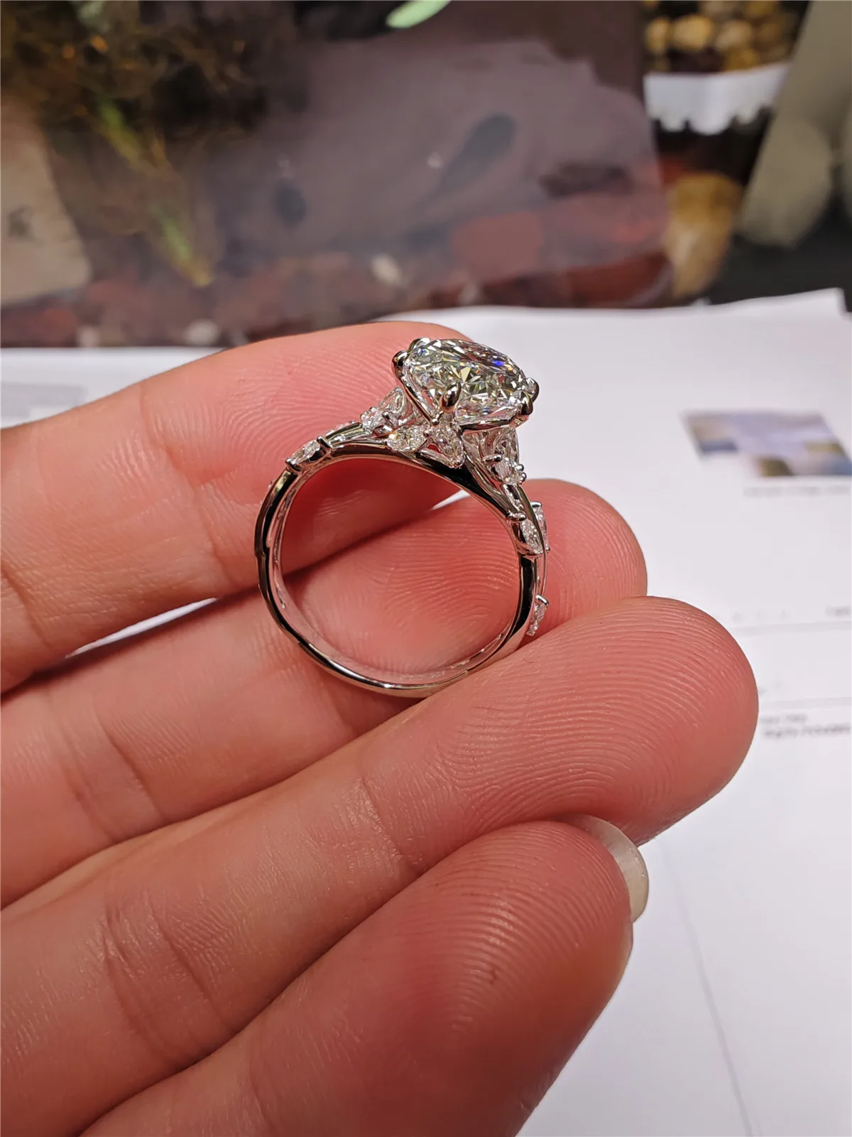 18K solid real gold lab grown diamond 3 carat oval vine engagement diamond ring PT950 platinum  ring boutique jewelry custom