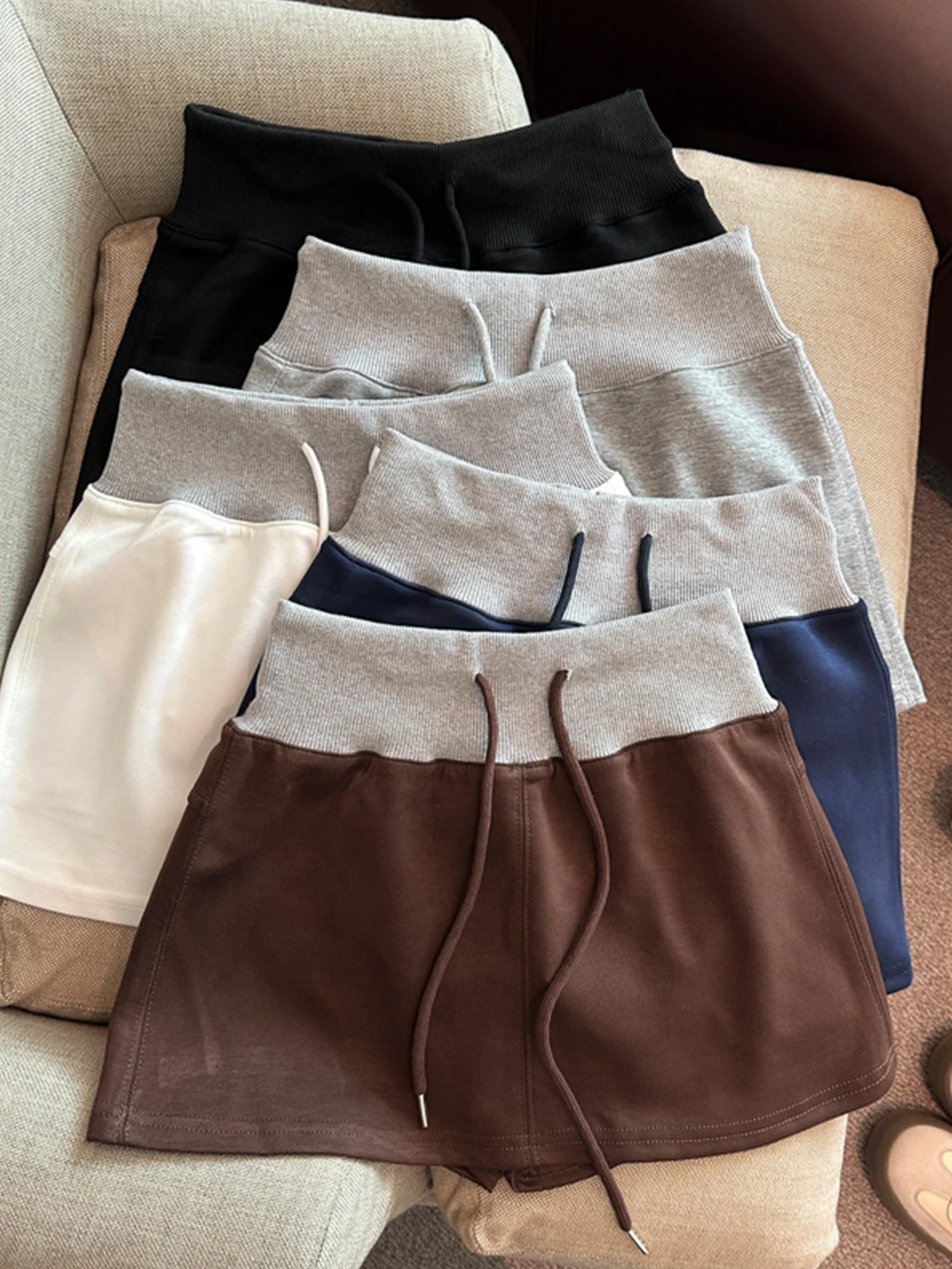 

Рекомендованная Эмили Клуд: Эластичная юбка А-силуэта с завязками на талии, защита от просвечивания, высокая талия, весна-лето