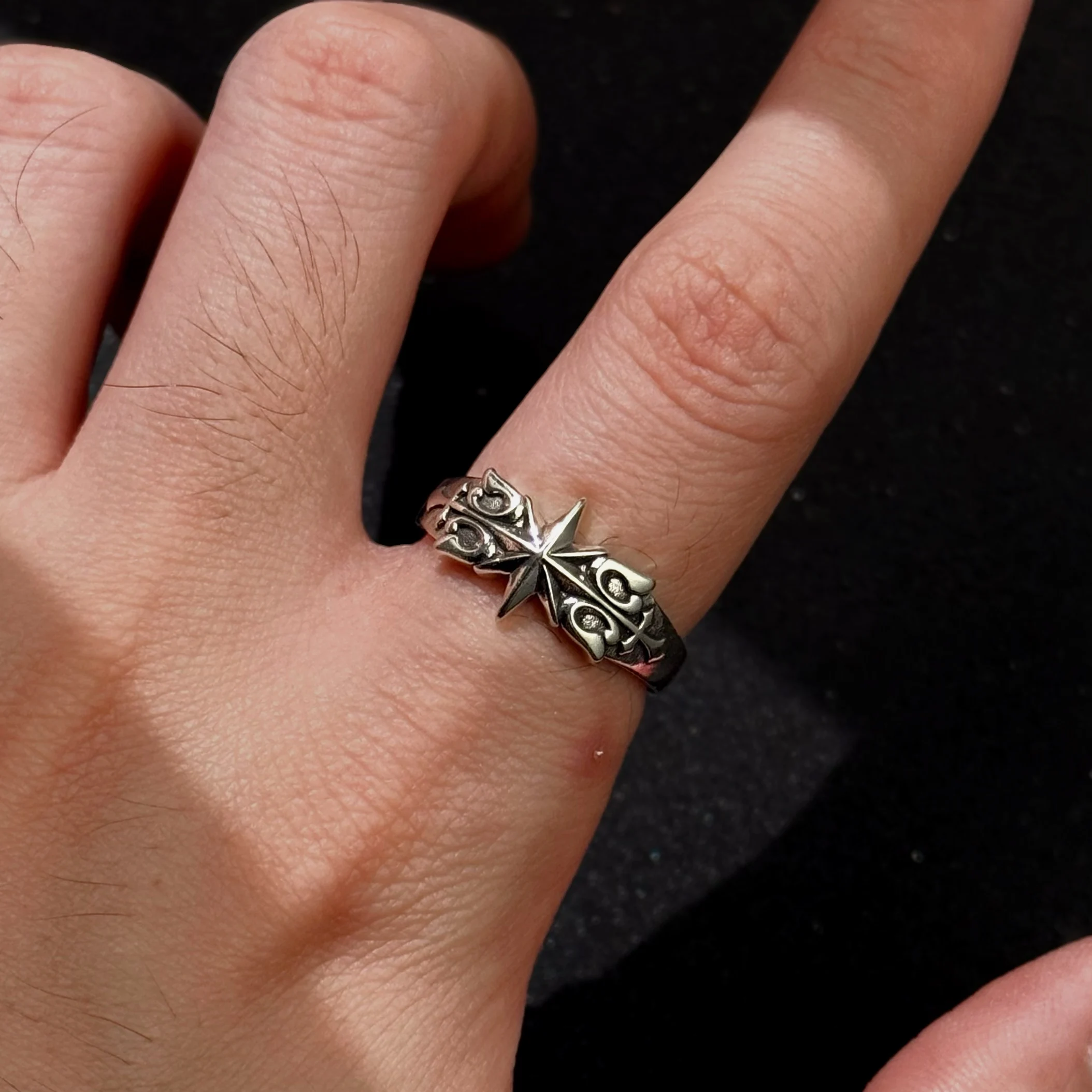 Retro Hexagramm Sechszackiger Stern Verstellbarer Offener Ring für Männer Versilbertes Messing Punk Gothic Edgy Schmuck Unisex Accessoires Geschenk – Detail 5
