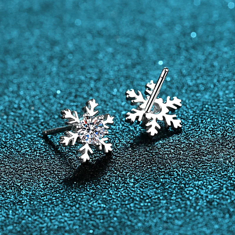 S925 Sterling Silver Stud Earrings with Moissanite Snowflake Versatile Style for Allergy Prone Individuals Floral Design