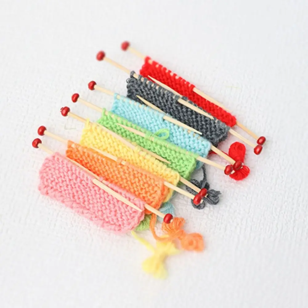 

1: 12 Mini Knitted Sweater Colorful Mini Handmade Accessories Bjd Doll House Accessories Miniature Ob11 Toy Ornaments