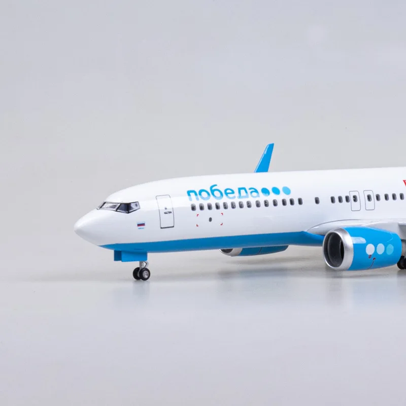 With Wheels And Lights, Russia Victory Aviation Boeing 737 Simulation Civil Aviation Aircraft Model Gift Collection