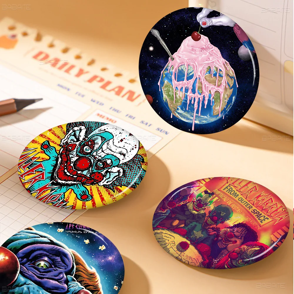 Клоуны-убийцы из космоса, мягкая пуговица, яркая печатная икона, подарок для друзей, значок на воротнике, брошь на лацкане, металлическая булавка