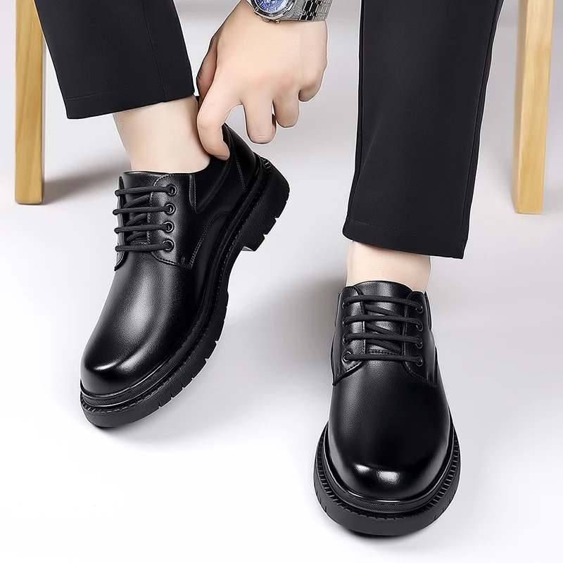 

Мужская кожаная обувь дерби для отдыха, высококачественный минималистичный стиль для офиса или работы, черные туфли на толстой подошве, повседневная новинка на шнуровке